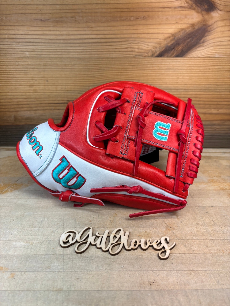 Wilson A2000 11.5” 1786 Glove Of The Month