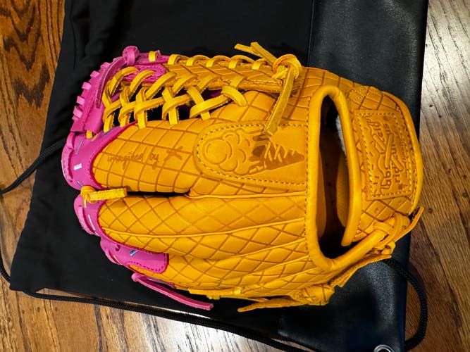 Absolutely Ridiculous 11.5" youth Ice Cream Glove | Strawberry