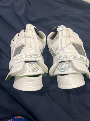 Used  Maverik 13" M5 Lacrosse Gloves