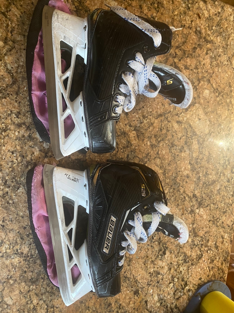 Used Bauer Regular Width Size 1.5 Supreme S29 Hockey Goalie Skates