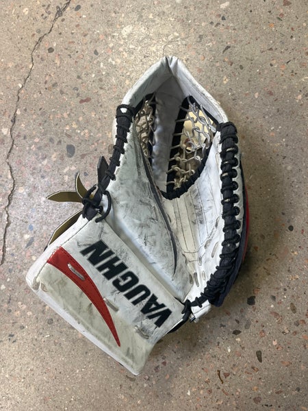 Used Junior Vaughn VENTUS LT58 Regular Goalie Glove