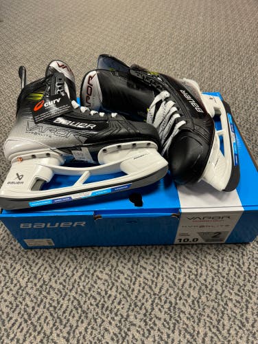Bauer Vapor Hyperlite 2 size 10 fit 2 skates
