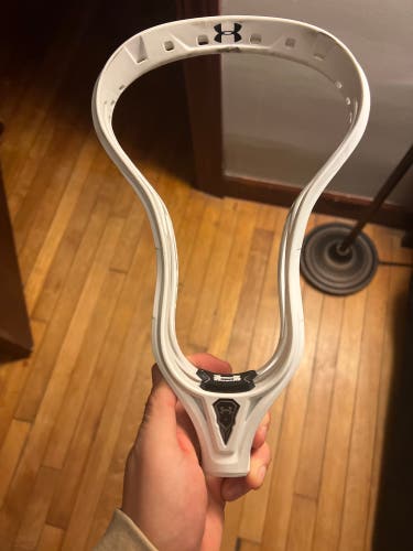 Used Attack & Midfield Strung Command 2 Head