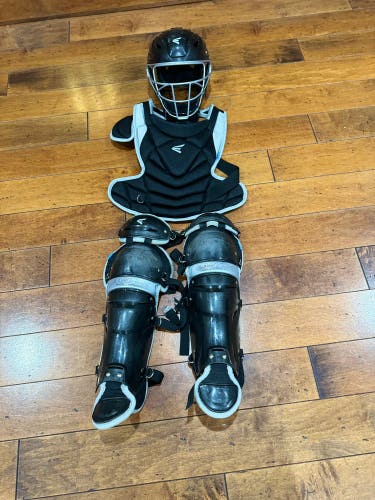 Easton x Jen Schro ''The Fundamental'' Fastpitch Catcher's Set