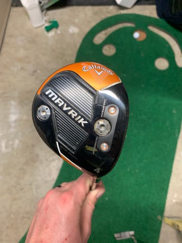 Men's  Right Handed Extra Stiff Flex 3-4 Wood Mavrik Fairway Wood