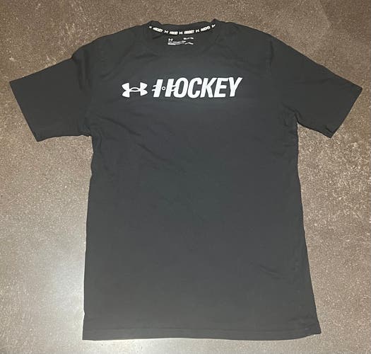 Used Under Armour Hockey Size Small T-Shirt