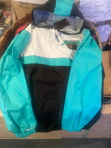 Vancouver Grizzlies windbreaker by Mitchell & Ness Multiple sizes-NWT