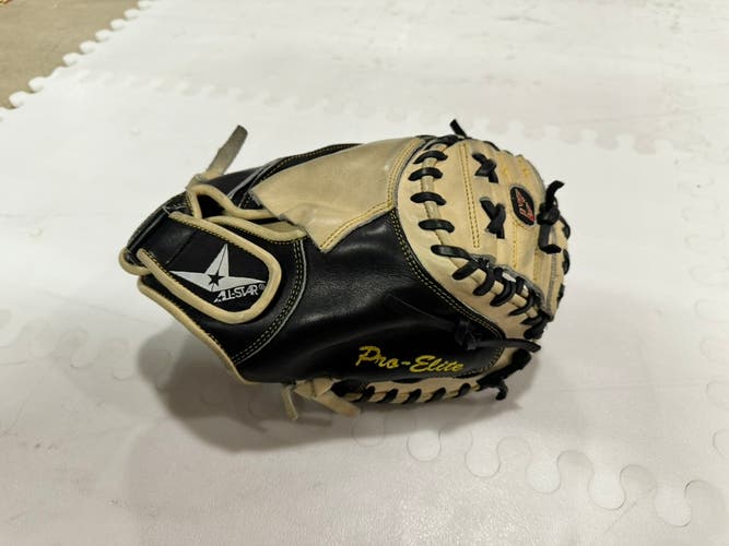 Used Right Hand Throw All Star CM3000BTJR Catcher's Glove 31.5"