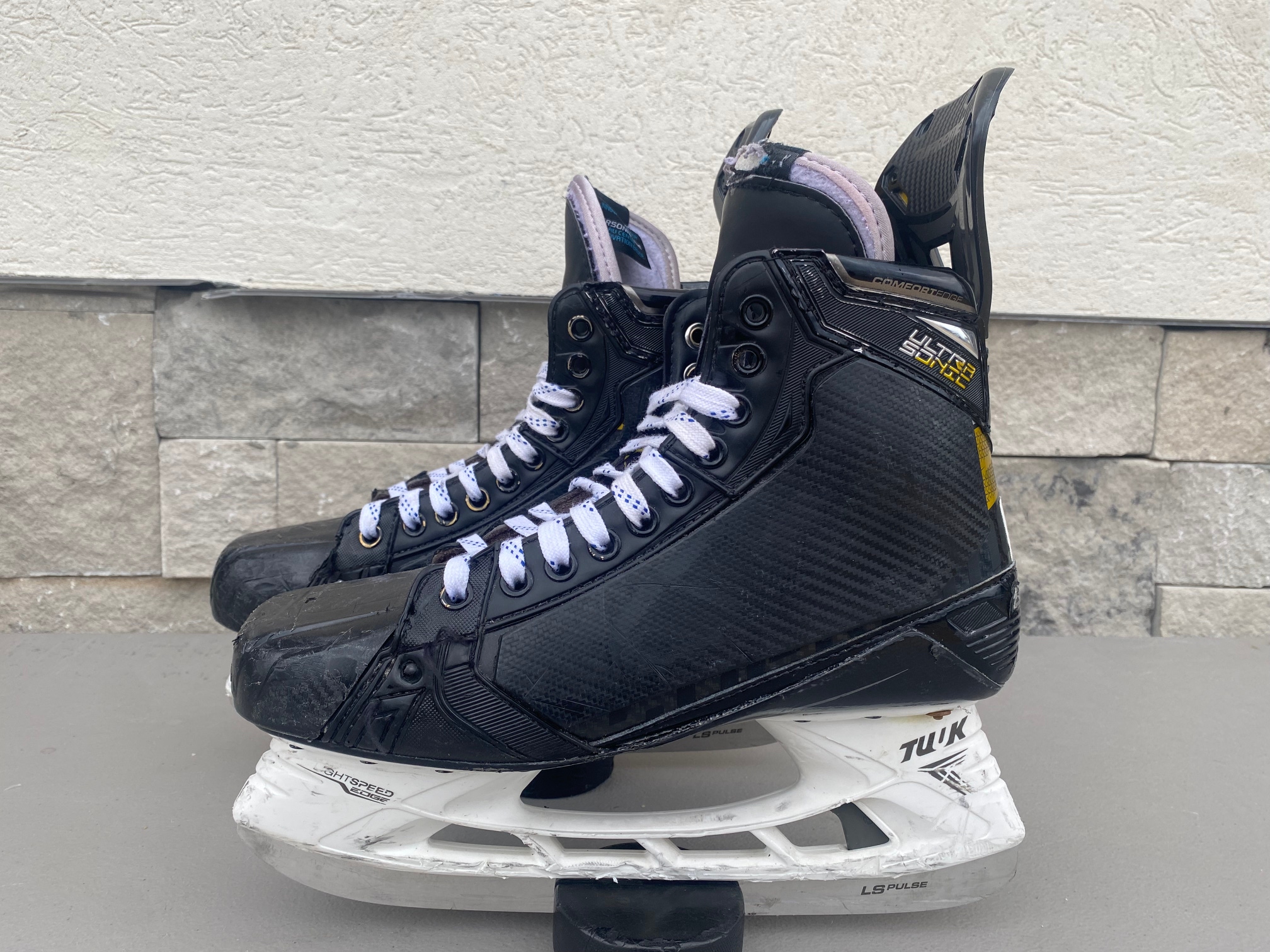 Bauer Supreme UltraSonic Mens Pro Stock Size 10 Hockey Skates 5281