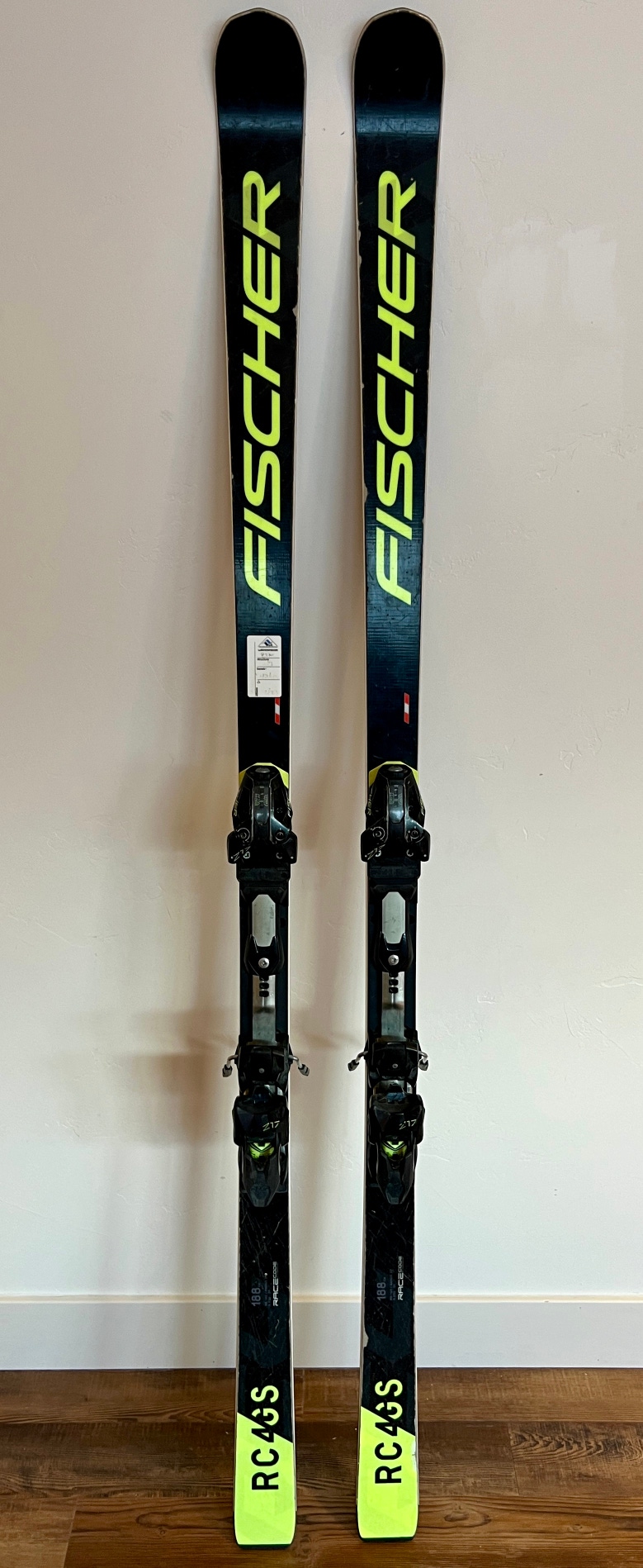 Used 2021 Fischer 188cm 27R Racing RC4 World Cup GS Skis With Bindings Z17