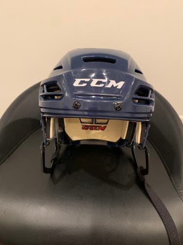 New Large CCM Resistance 110 Helmet HECC THE END OF 07/2022