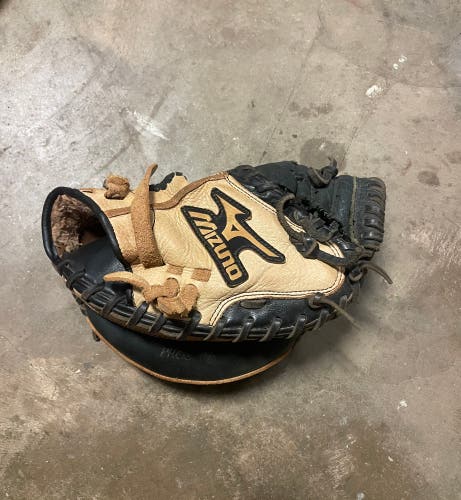 Right Hand Throw 32" Prospect Baseball Glove