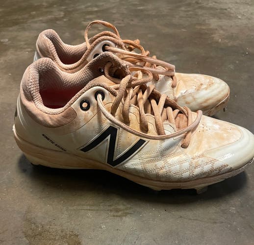 New Balance Metal Baseball Cleats