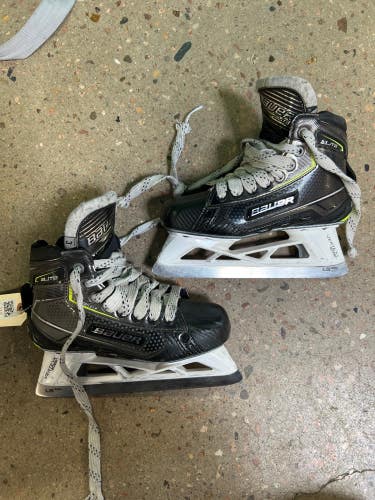 Junior Used Bauer Elite Hockey Goalie Skates Regular Width Size 3