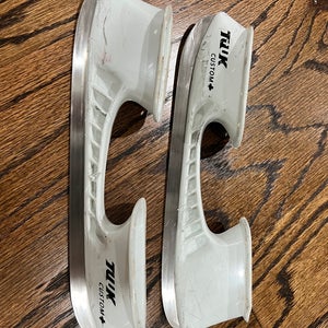 Tuuk Custom+ White Runner Blade holder 263mm -Used