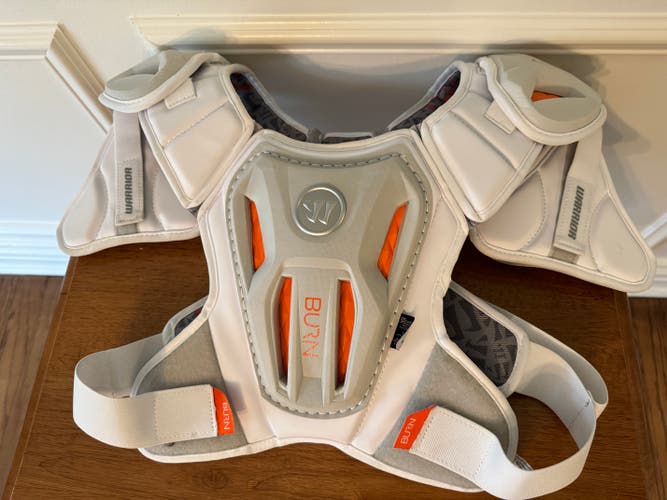 Adult Medium Warrior Burn Shoulder Pads (used ~20 times for Rec. LAX, Like New )