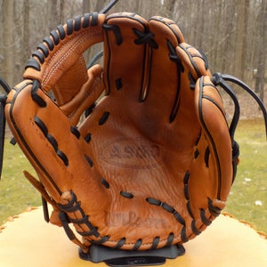 Used Wilson Infield Right Hand Throw A900 Baseball Glove 11.5"