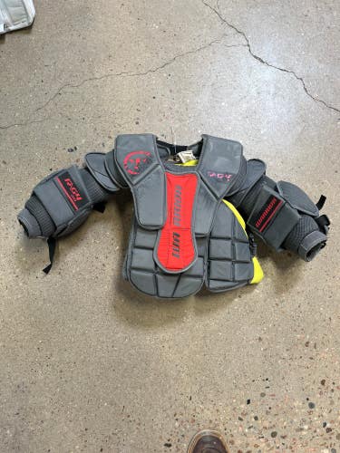 Junior Used Large/Extra Large Warrior Ritual G4 Goalie Chest Protector