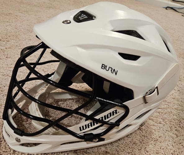Warrior Burn Lacrosse Helmet Small L@@K Youth