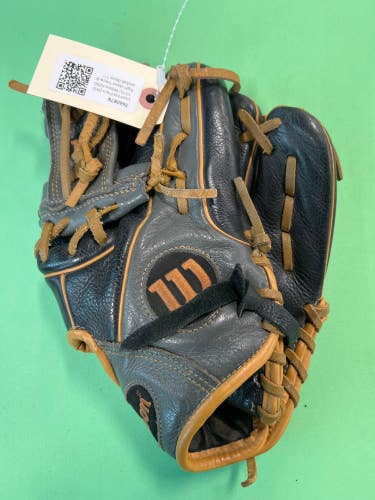 Used Kid Pitch (9YO-13YO) Wilson A550 Right Hand Throw Baseball Glove 11"