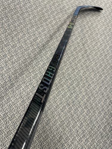 CCM FT Ghost 65 flex P28 curve left hand stick