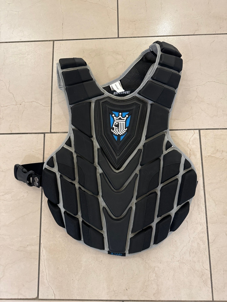 New Brine King Lacrosse Goalie Chest Protector (Size: Large)