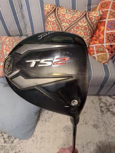 Used Men's Titleist Right Handed TS2 Driver Stiff Flex 9.5 Loft