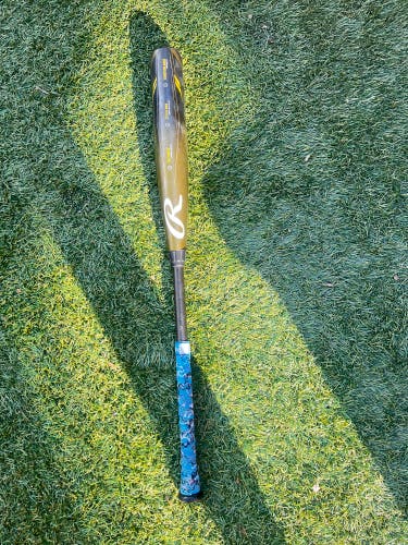 33” 30oz Rawlings icon with rattle
