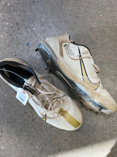 Used Size 13 Men's Metal Nike Force Zoom Trout 7 Footwear