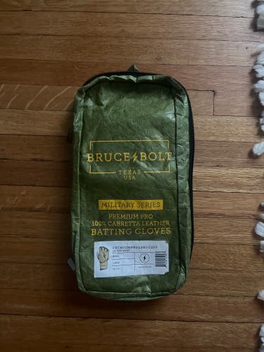 Bruce Bolts Large - Military Series