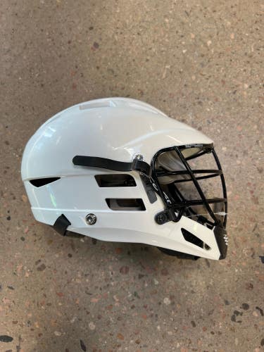 White Used Youth Cascade Cs Helmet