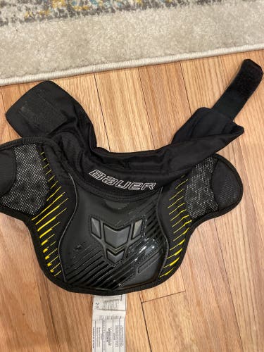 Bauer supreme junior neck guard