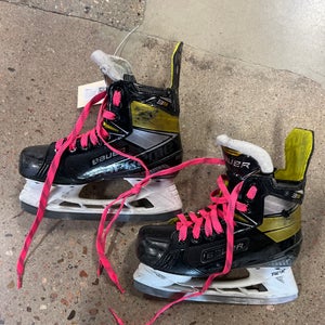 Bauer Supreme 3S Hockey Skates | Junior 3.5 | Regular