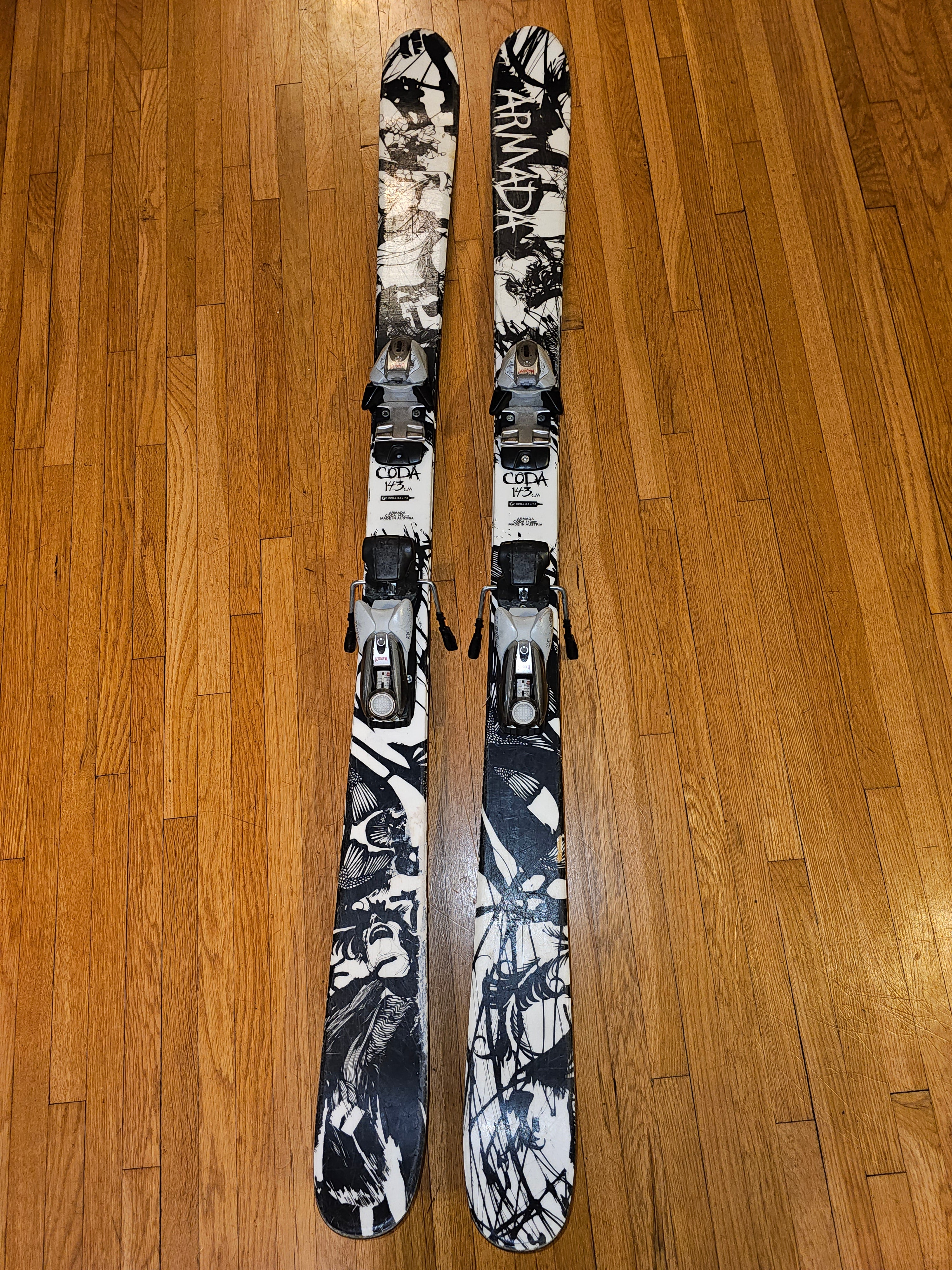 Used Unisex Armada 143 cm Park Skis With Bindings SidelineSwap