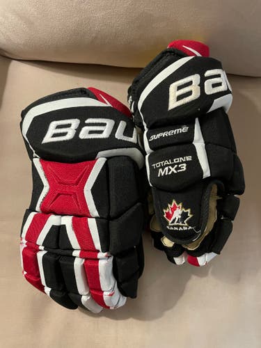 **TEAM CANADA** Pro Stock Bauer Supreme TotalOne MX3 Gloves 13"