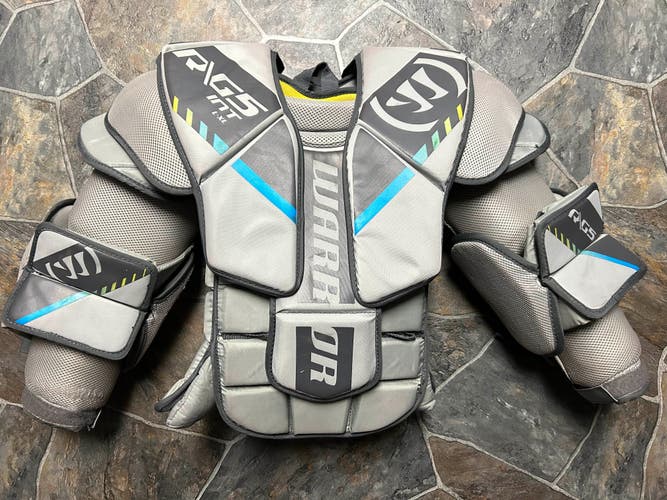 Used Intermediate Large/Extra Large Warrior Ritual G5 Goalie Chest Protector
