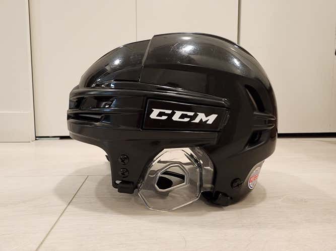 [LIGHTLY USED] Black CCM Tacks 910 Helmet - Size Small
