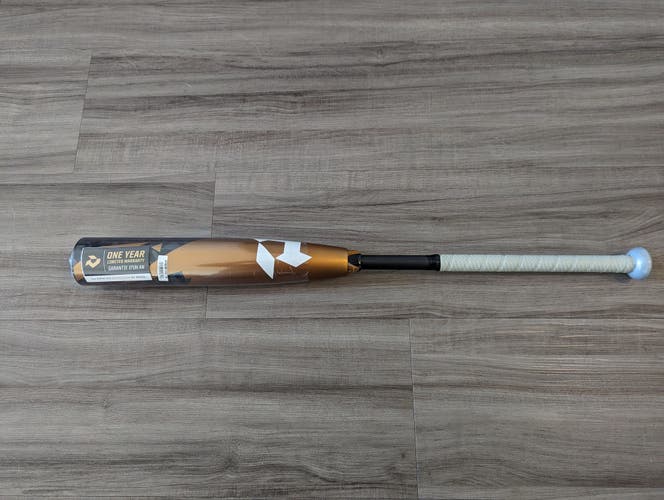 New USSSA Certified 2022 DeMarini Composite Zoa Bat (-10) 21 oz 31"