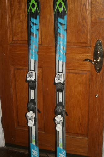Volkl 140 cm All Mountain RTM Jr Skis With Marker 7.0 Adjustable Bindings
