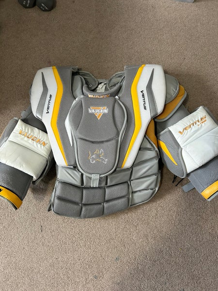 Used Large Vaughn Ventus LT88 Goalie Chest Protector