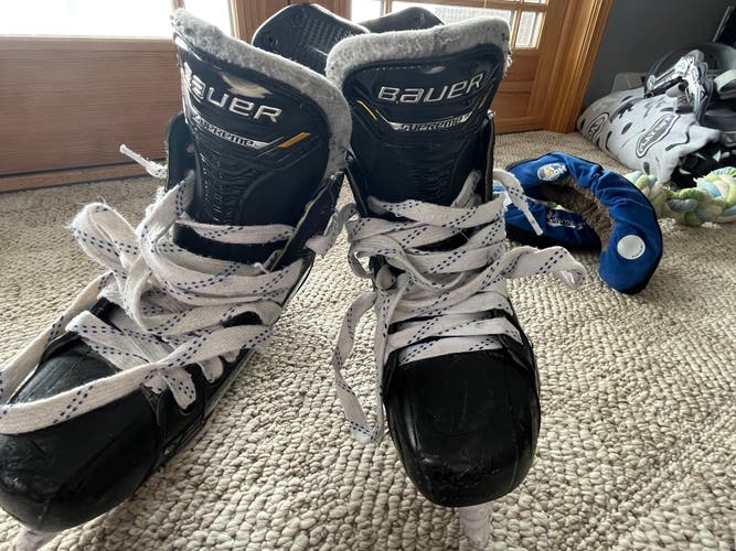 Intermediate Bauer 6 Supreme M5 Pro Hockey Skates