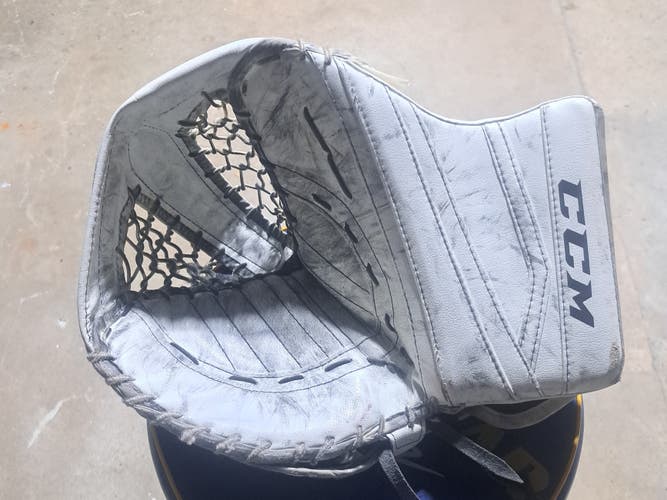 Used Full Right CCM Extreme Flex II 860