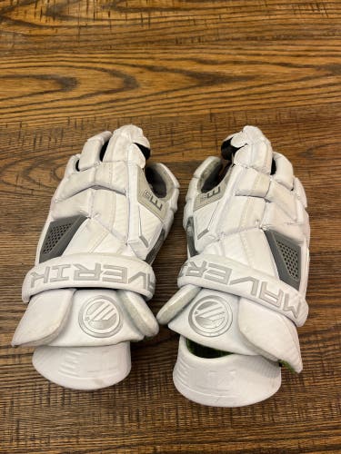 Used  Maverik 13" M5 Lacrosse Gloves