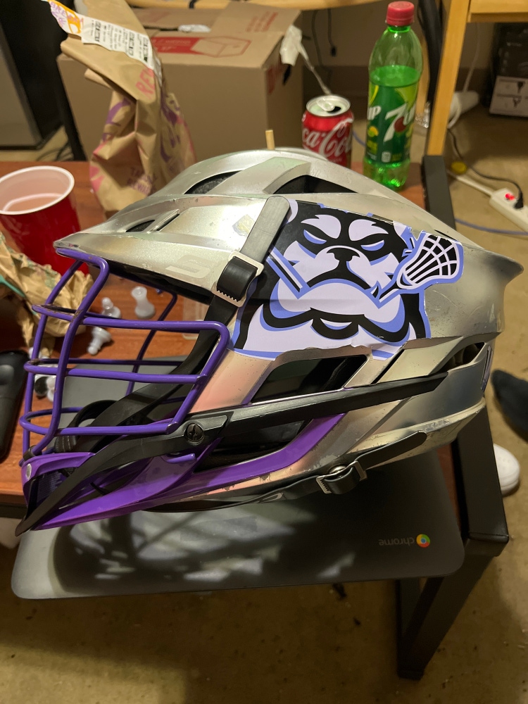 Custom Waterdogs Cascade S Helmet