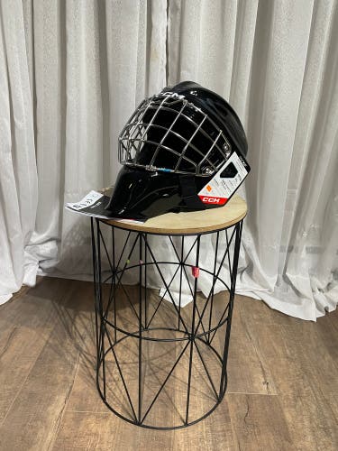 New CCM  XF Goalie Mask, Medium Size