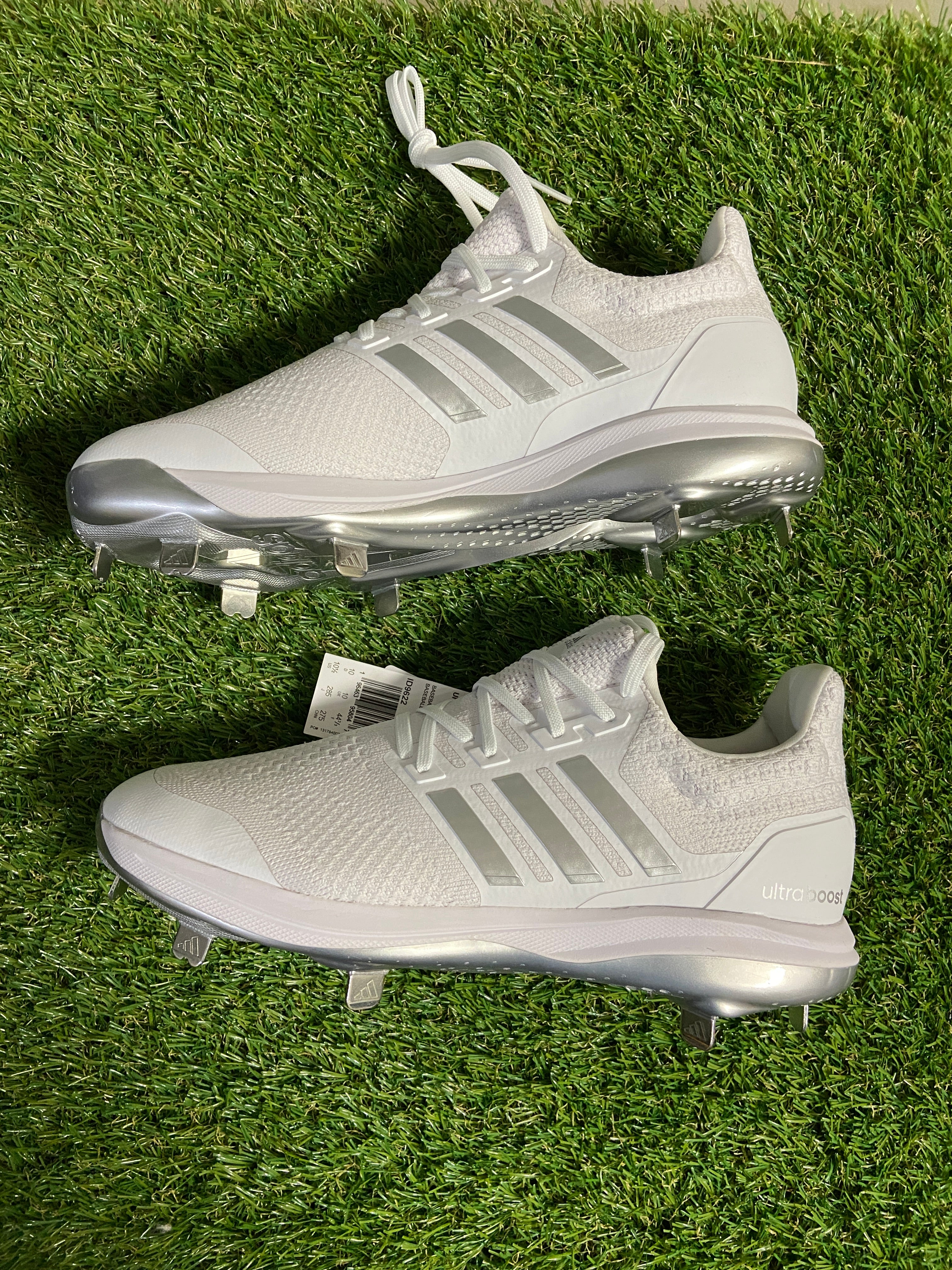 adidas Ultra Boost DNA 5.0 Baseball Cleat White Silver Men\'s Size 7 ID9622 Amazon.com | adidas Ultra Boost DNA 5.0 Cleat Mens Shoes  main image 3