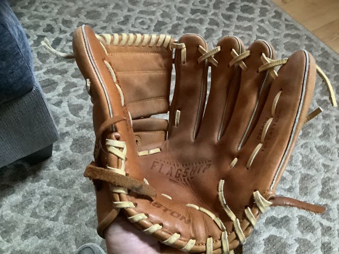 Used 2021 Right Hand Throw Easton Infield Flagship Baseball Glove 12"