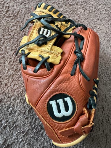 Lightly Used 11” Wilson a500 Glove