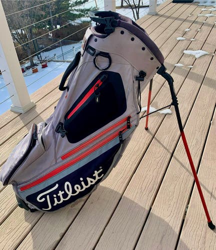 Titleist Hybrid 14 Golf Bag