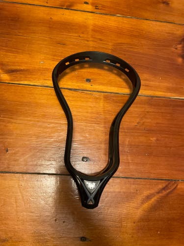 New ECD Unstrung Rebel Head